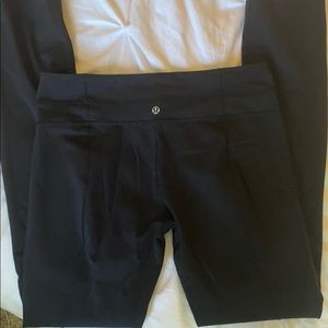 Lululemon- Skinny Groove Pant- Full On Luon